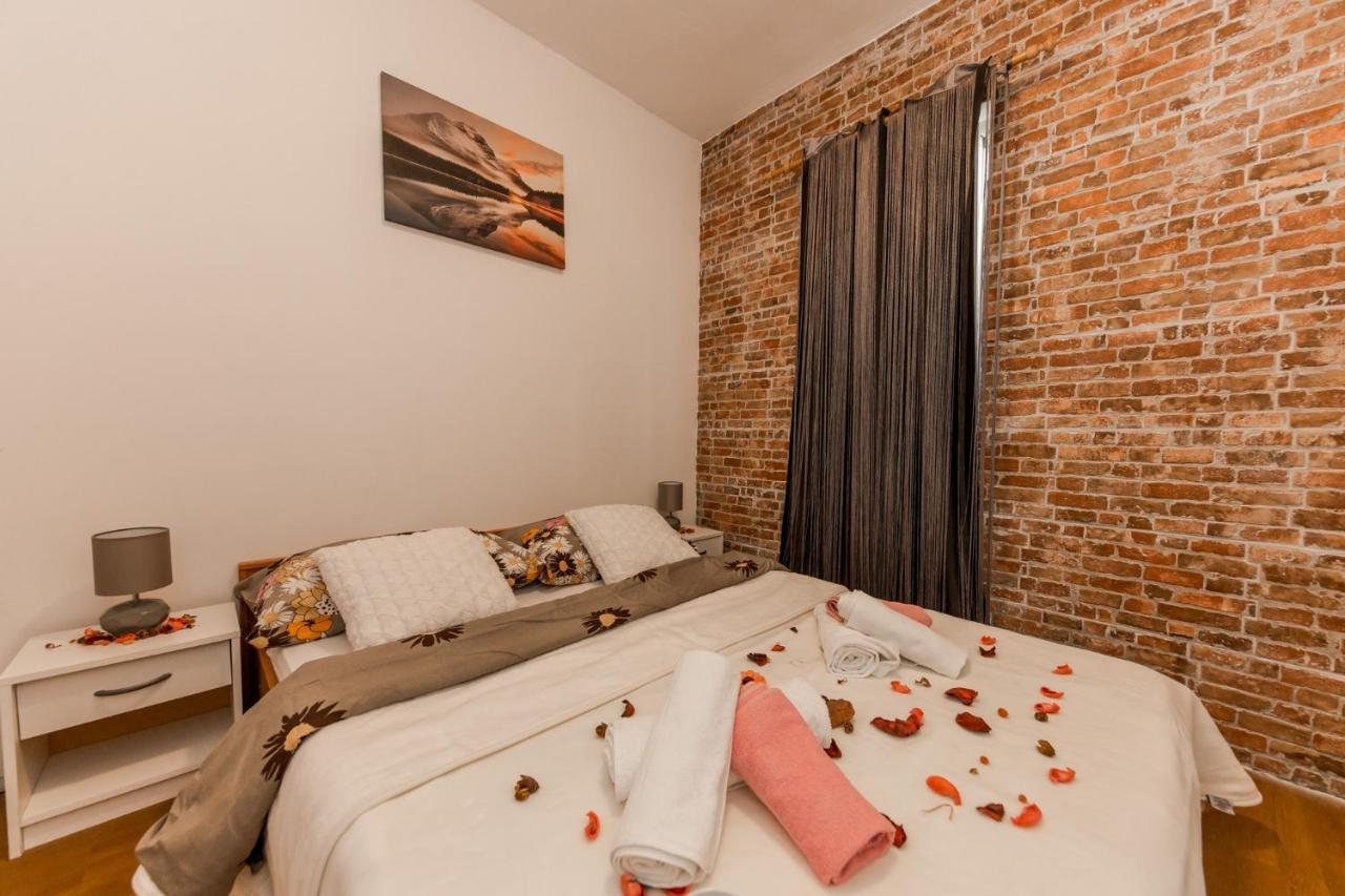 Apartments Vukman Trogir Exterior photo