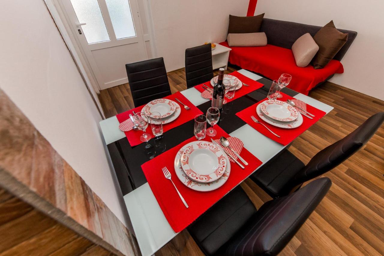 Apartments Vukman Trogir Exterior photo